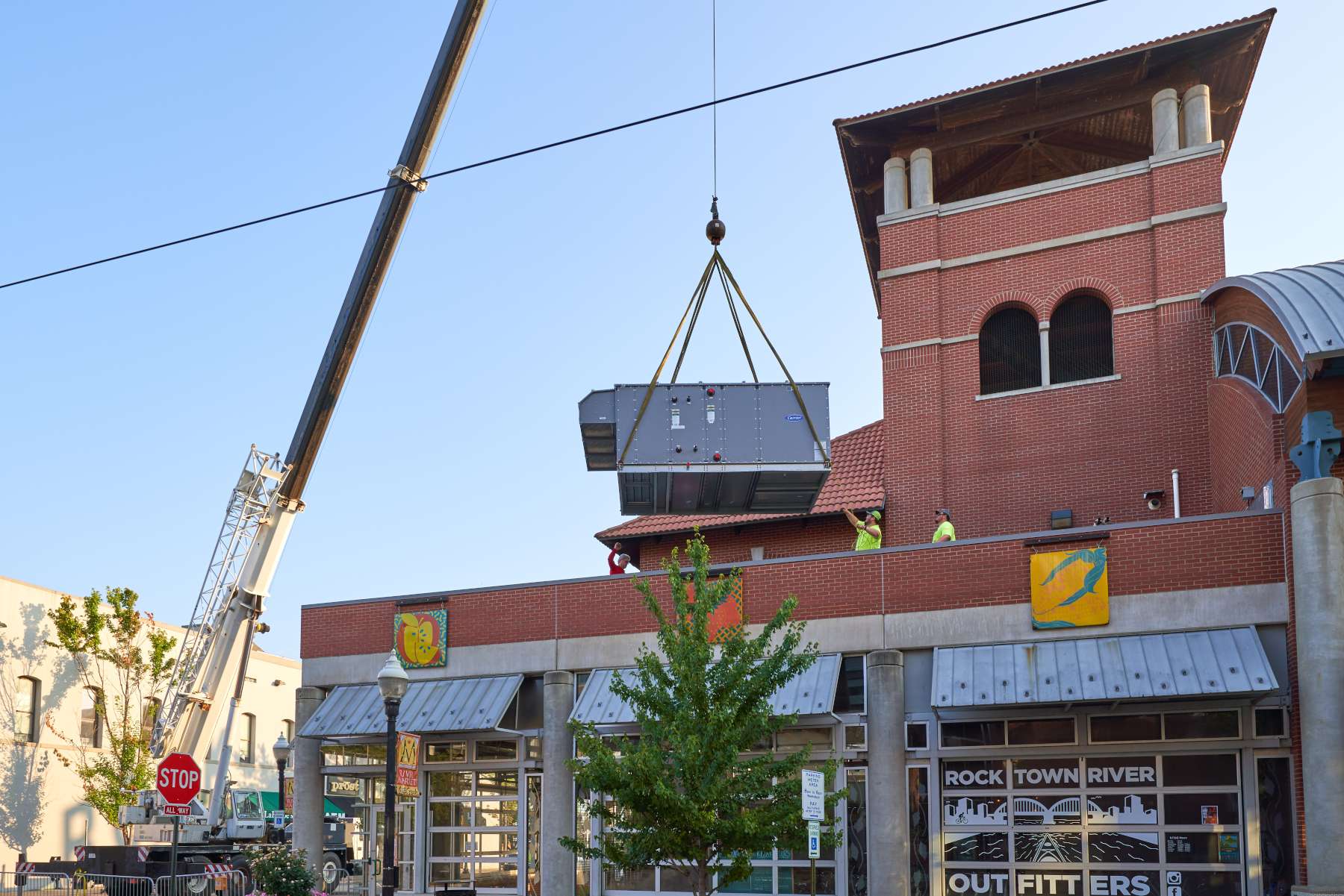 River Market project with crane